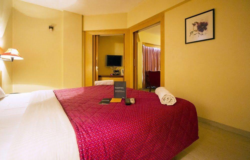 Hotel Gandharva Shivajinagar 푸네 외부 사진