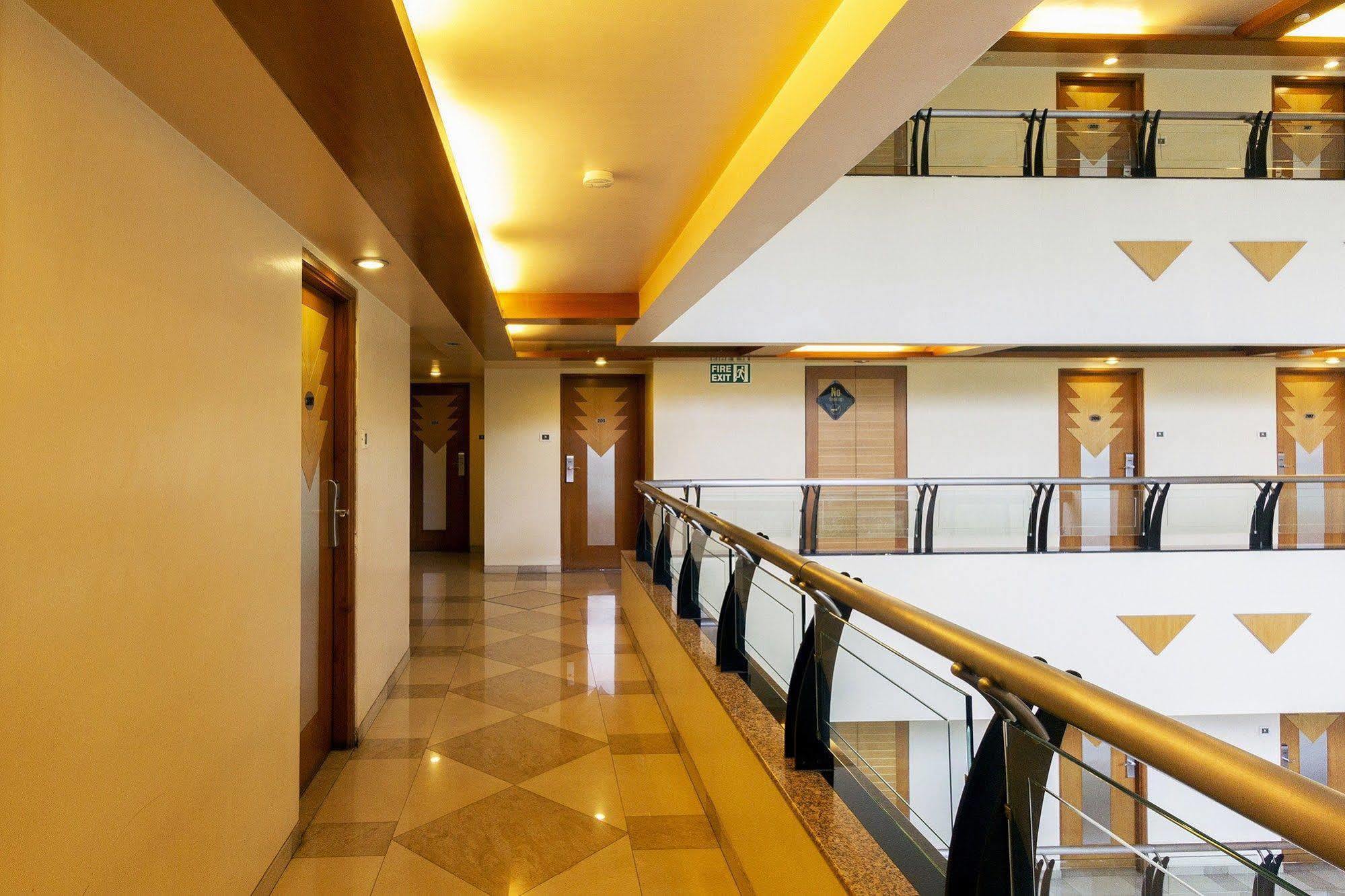 Hotel Gandharva Shivajinagar 푸네 외부 사진